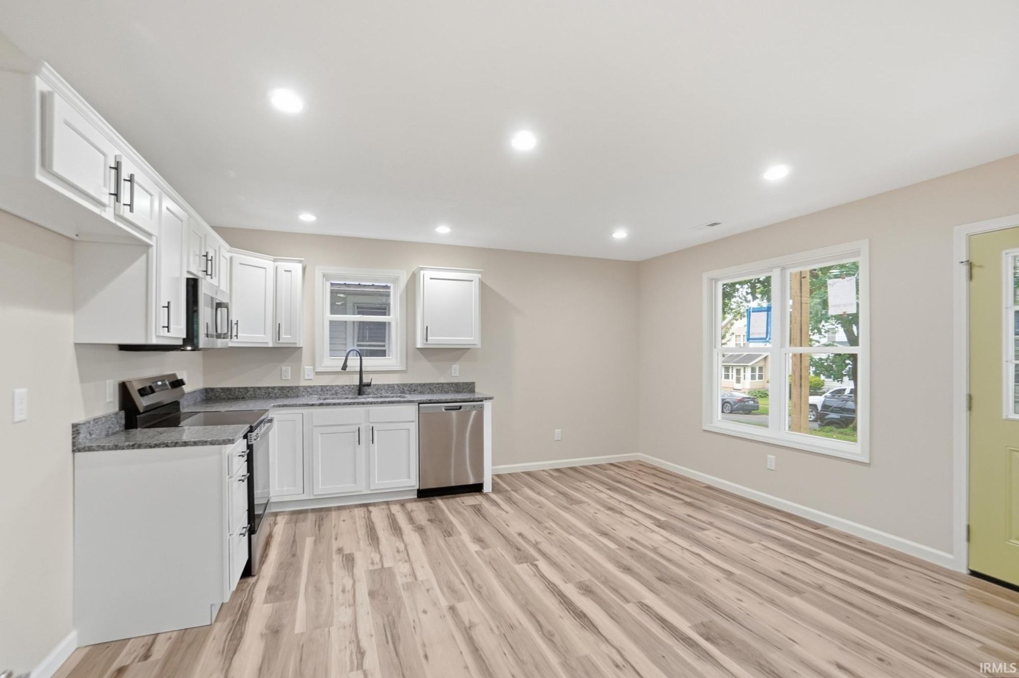 Image of 1626 Howell Street 101