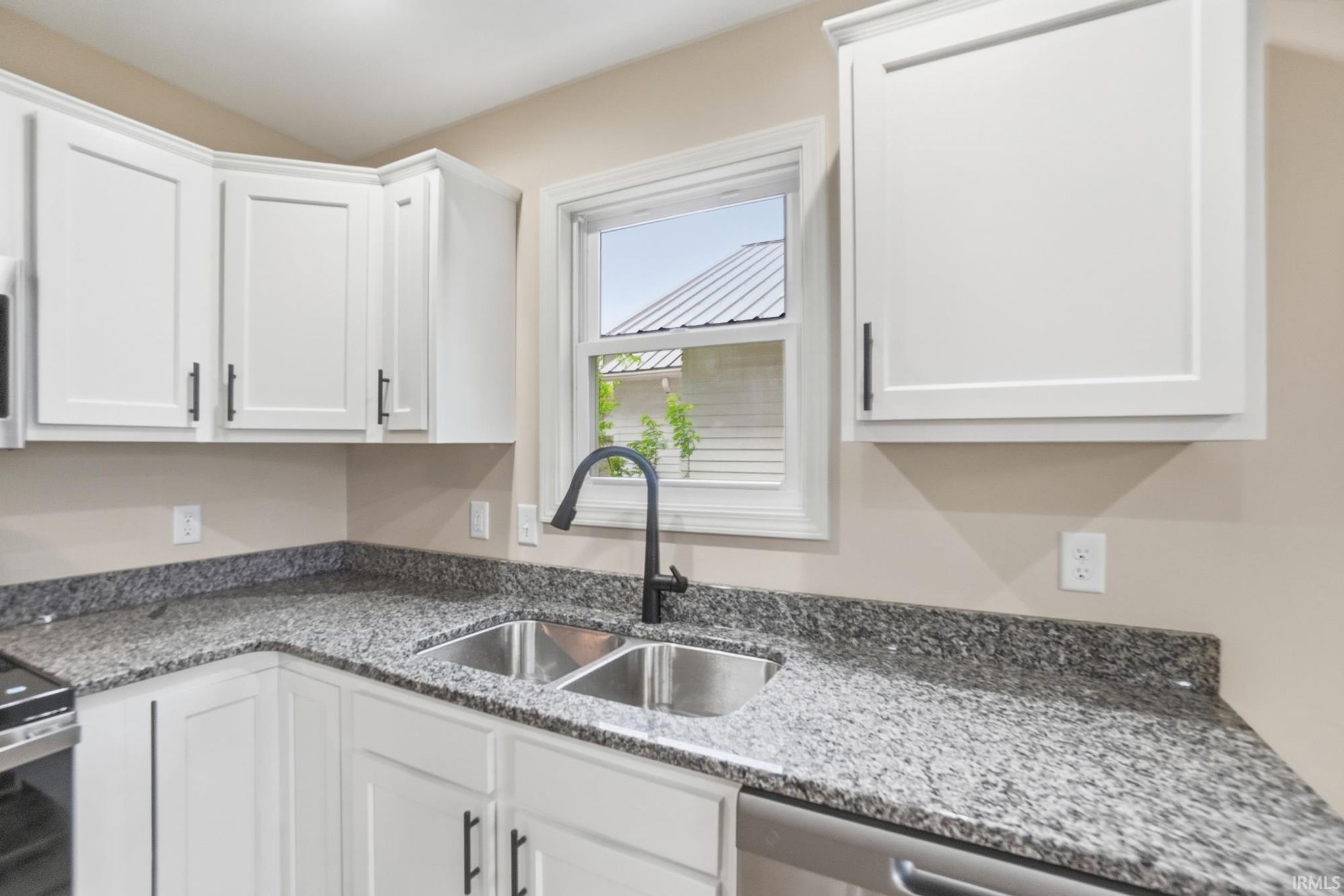 Image of 1626 Howell Street 101