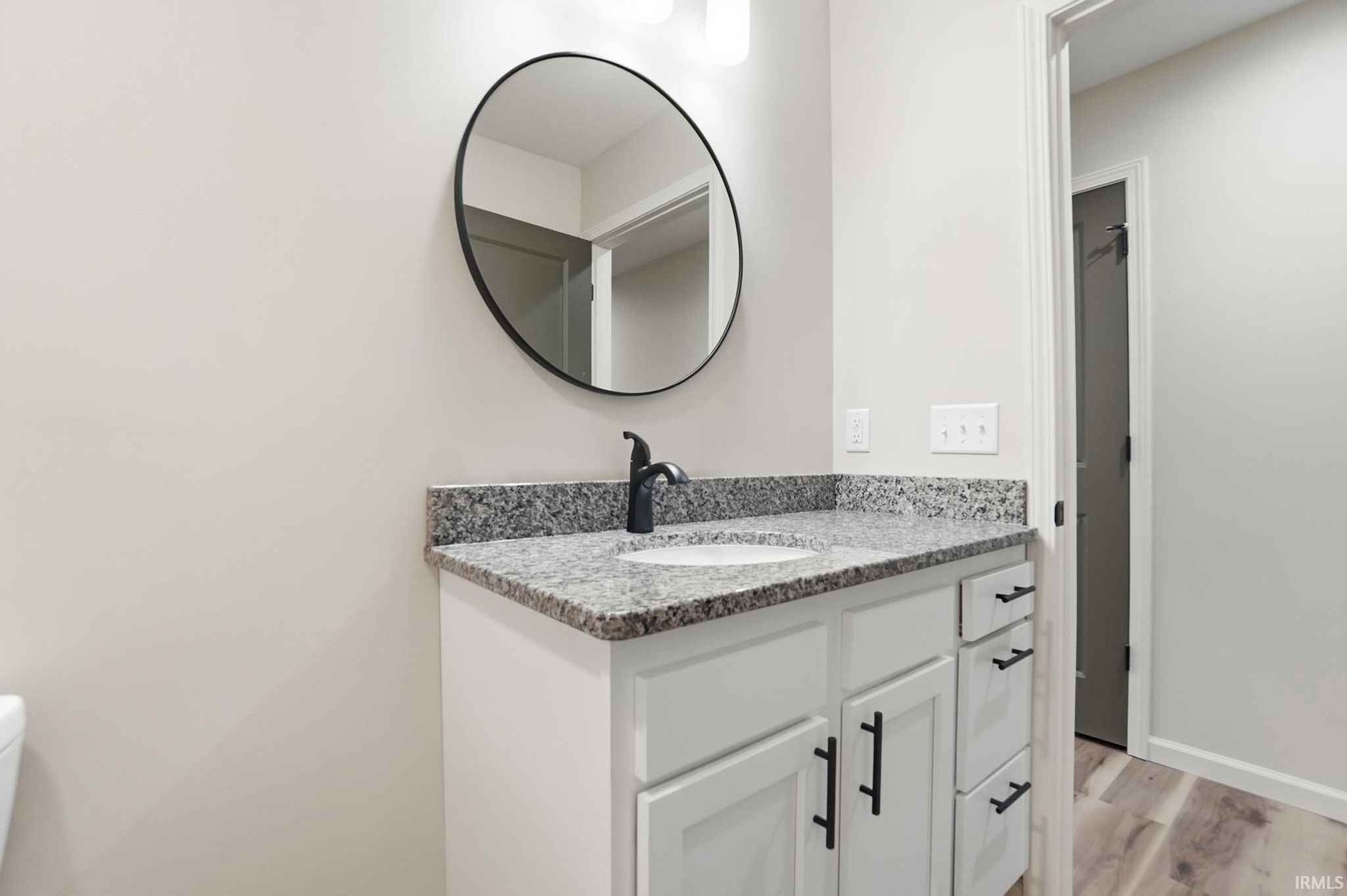 Image of 1626 Howell Street 101