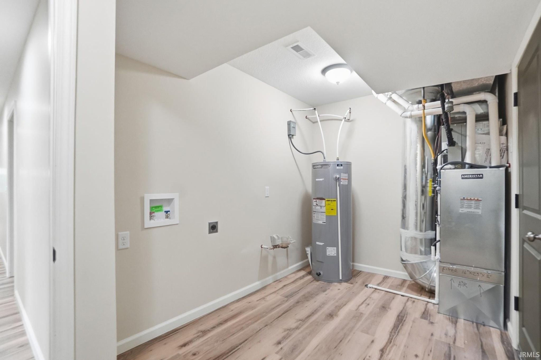 Image of 1626 Howell Street 101