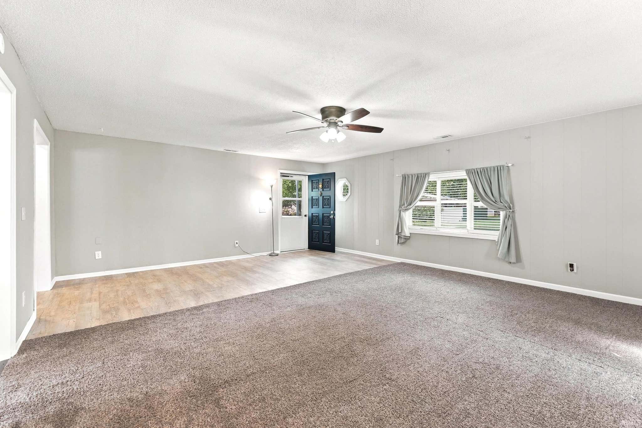 Image of 3543 W Maple Dr-57 Road