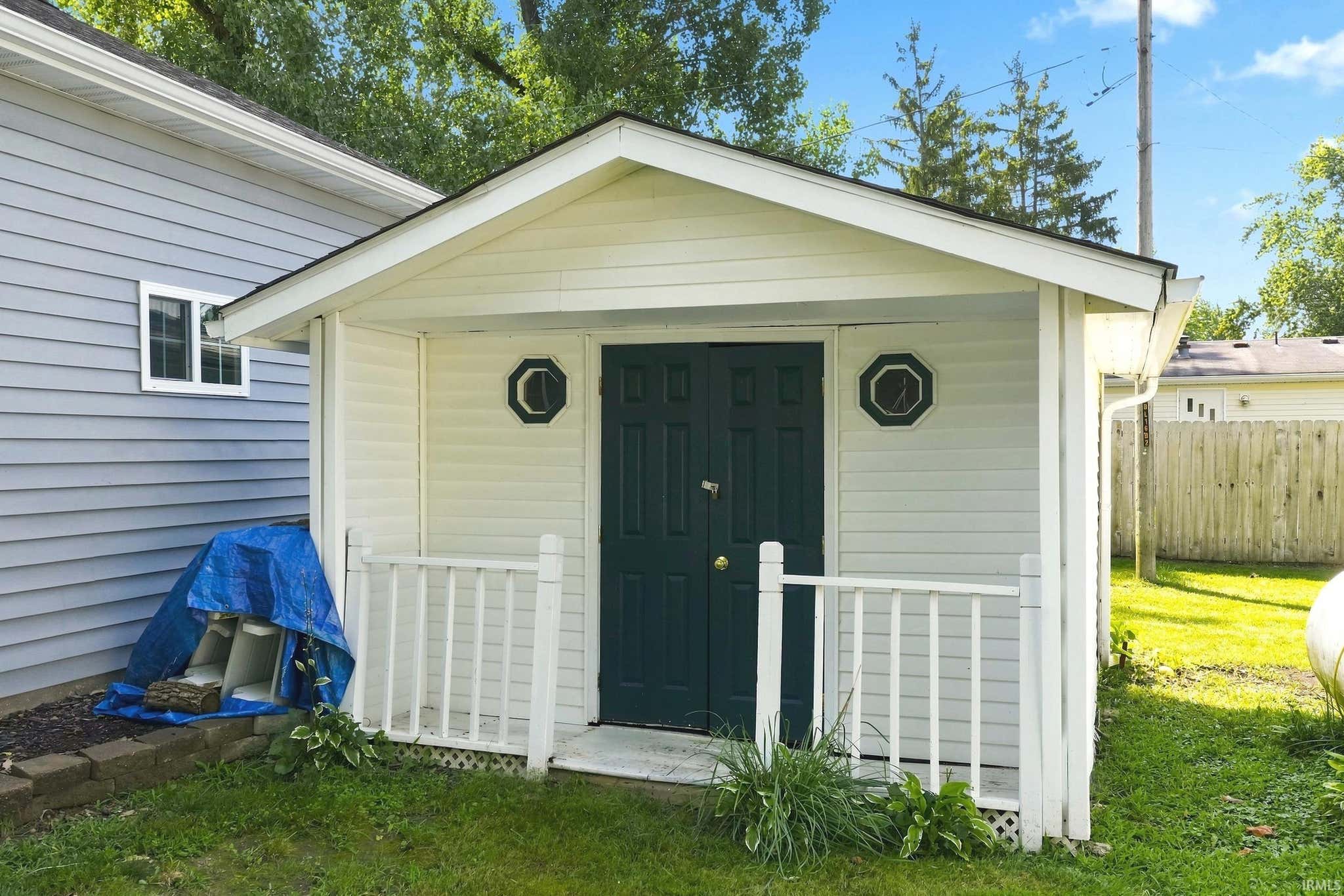 Image of 3543 W Maple Dr-57 Road